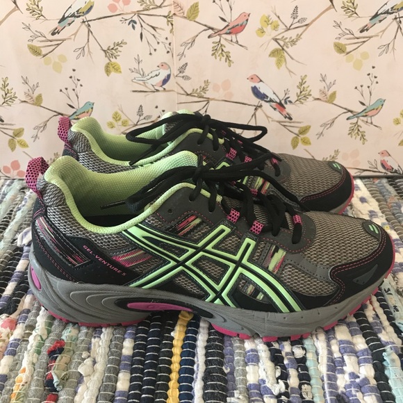 asics womens running shoes size 8